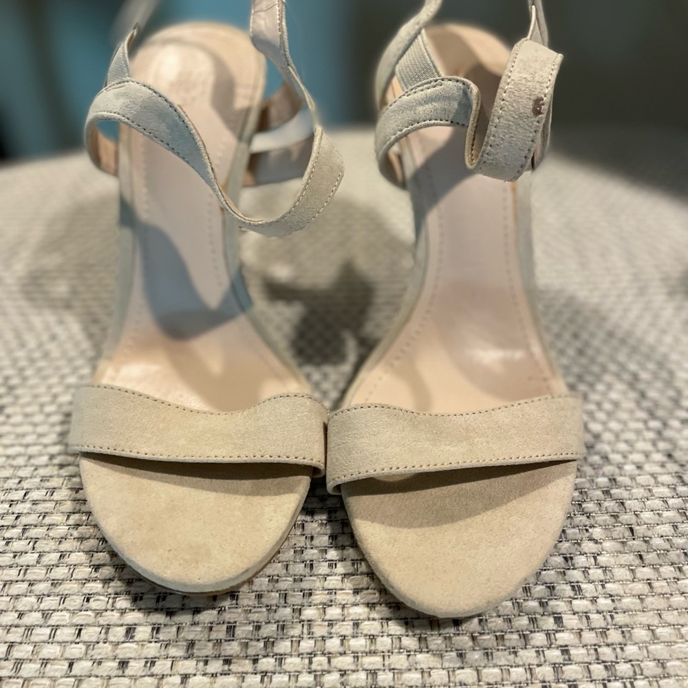 H&M Beige Strappy Heels